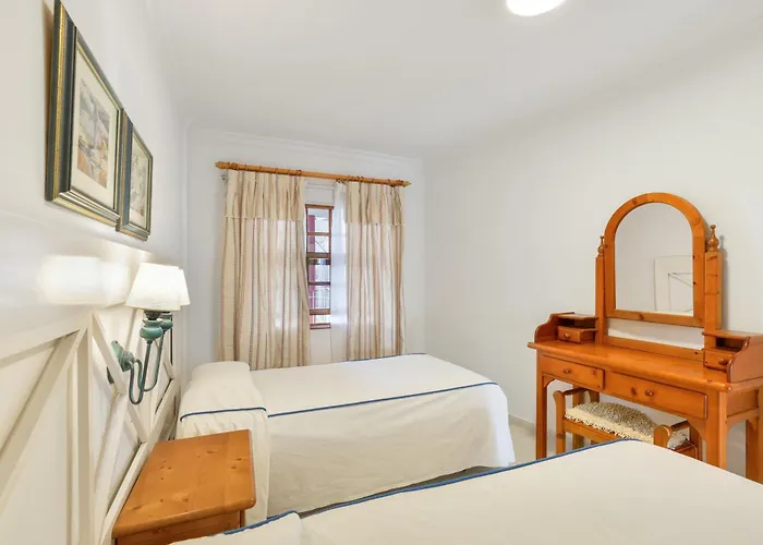 Апартаменты Playa Delphin 302 *