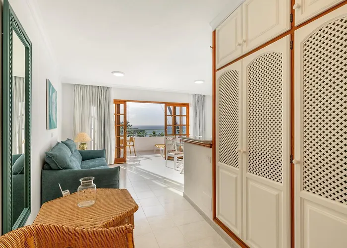 דירה Playa Delphin 302 *